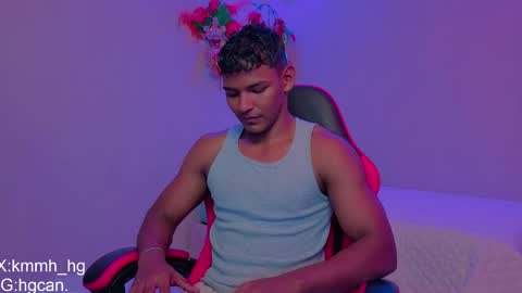 Snapshot of hugo_cano chatting on May 2026 04:58:01 PM Hugo Cano online show from May 2026 04:58:01 PM