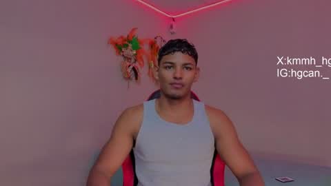 Snapshot of hugo_cano chatting on June 2026 12:35:01 AM Hugo Cano online show from June 2026 12:35:01 AM