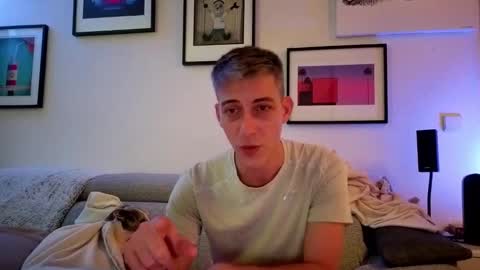 Hugo online show from January 2025 09:42:01 PM