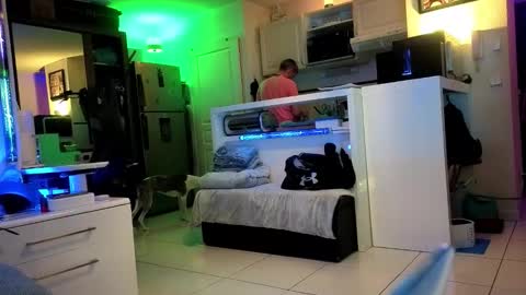 Hugo online show from October 2025 07:47:01 PM