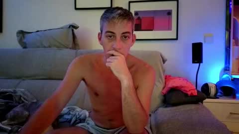 Hugo online show from October 2025 08:31:01 PM