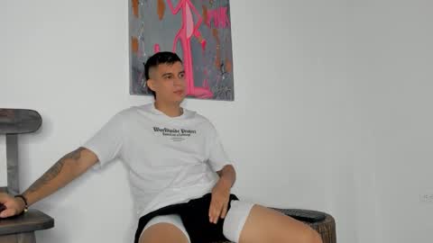 Snapshot of hugosan2 chatting on March 2026 02:53:02 PM Hugo online show from March 2026 02:53:02 PM