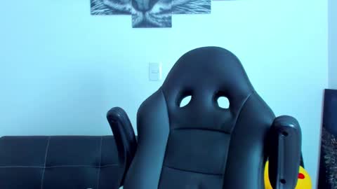 Snapshot of humber_eli chatting on March 2025 02:38:02 AM Eli online show from March 2025 02:38:02 AM