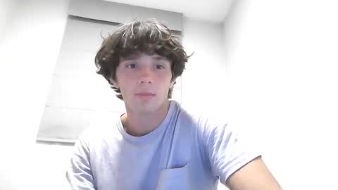 Snapshot of hunglikecrazyy chatting on April 2026 01:12:01 AM Tyler online show from April 2026 01:12:01 AM