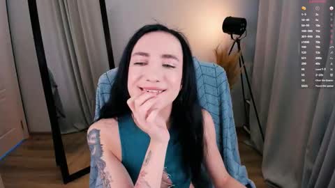 Kitty online show from November 2025 06:58:01 AM