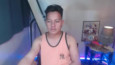 Snapshot of hunk_danny chatting on March 2025 11:31:01 PM hunk_danny online show from March 2025 11:31:01 PM