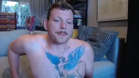 Snapshot of hunky_arthur chatting on December 2024 04:30:02 PM Hunky Arthur online show from December 2024 04:30:02 PM