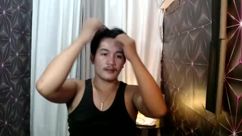 hunkylloyd online show from January 2025 04:33:01 AM