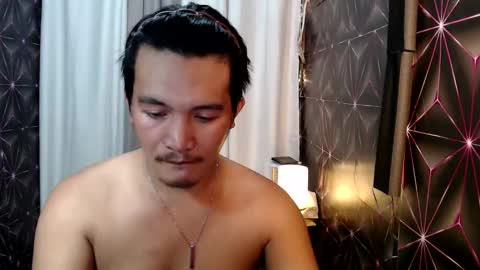 hunkylloyd online show from January 2025 02:32:01 AM