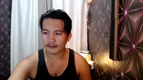 hunkylloyd online show from February 2025 01:43:02 PM