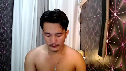 hunkylloyd online show from February 2025 03:15:01 AM