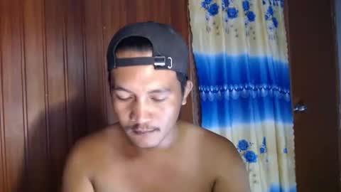 hunkylloyd online show from September 2025 04:00:02 PM