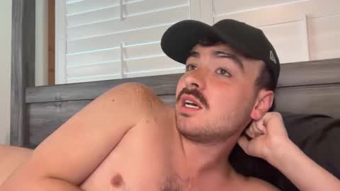 Snapshot of hunterbentleyy chatting on September 2025 08:42:01 PM Hunter online show from September 2025 08:42:01 PM