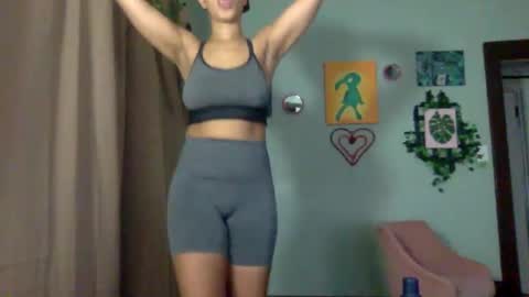 Goddess Hunyy online show from January 2025 04:16:01 PM