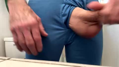 huskey300 online show from January 2026 04:42:01 PM