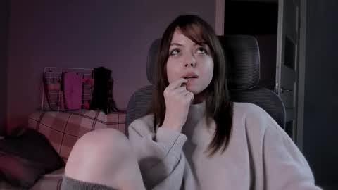 Miley. PVT open i have extra prices on nude show  online show from November 2025 11:30:01 PM