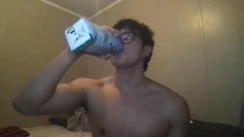 hyunluv online show from November 2025 08:37:02 AM