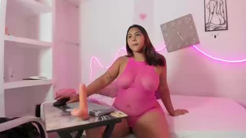 iam_cattaleya online show from October 2025 06:20:01 PM