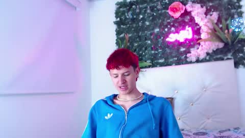 iam_lukas__ online show from October 2025 04:13:02 AM