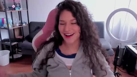 On instagram Imm  NikkiHelp me reach 100 likes online show from December 2025 06:48:01 PM