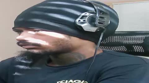 iamjohnny4u online show from December 2025 02:34:02 PM