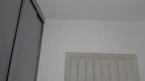 Snapshot of iamjulian_ chatting on May 2026 11:15:01 AM Juliiiiian online show from May 2026 11:15:01 AM