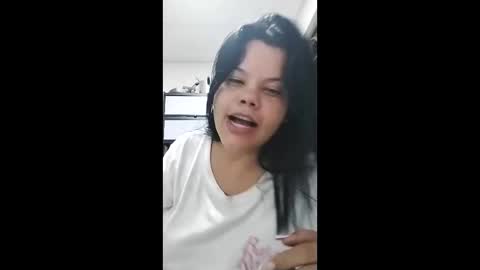 Snapshot of iamlola_ chatting on May 2026 06:32:03 AM IM LOLA online show from May 2026 06:32:03 AM