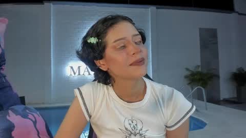 Snapshot of iamnayuta chatting on June 2026 03:21:02 AM Nayuta online show from June 2026 03:21:02 AM
