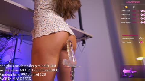 Snapshot of iamsavagegirl chatting on January 2025 08:54:01 AM Yana online show from January 2025 08:54:01 AM