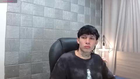 ian online show from November 2025 01:43:02 PM