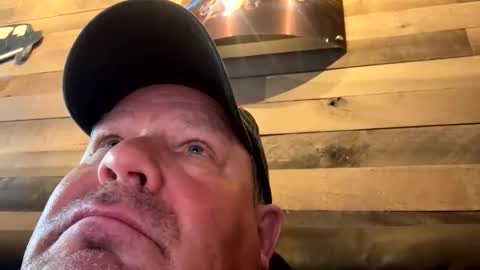 Snapshot of icanmakeyousquirt69 chatting on June 2026 07:15:02 PM icanmakeyousquirt69 online show from June 2026 07:15:02 PM