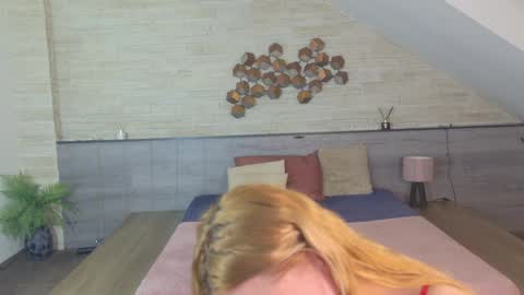 Snapshot of icebluebabe chatting on May 2026 07:52:01 PM Ice Blue online show from May 2026 07:52:01 PM