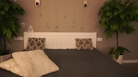 Danielle online show from December 2024 03:20:02 PM