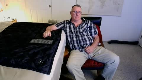 Christopher online show from October 2025 04:03:02 PM