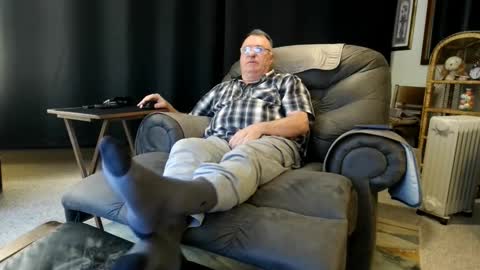 Christopher online show from October 2025 01:06:01 AM