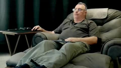 Christopher online show from November 2025 01:26:01 AM