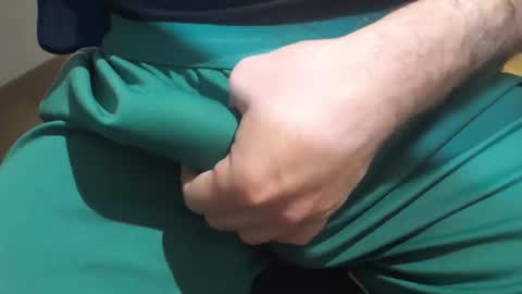 Snapshot of icky_thumps chatting on December 2024 05:33:02 AM icky_thumps online show from December 2024 05:33:02 AM