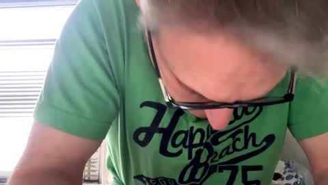 Snapshot of icums4u chatting on December 2024 12:38:01 PM icums4u online show from December 2024 12:38:01 PM