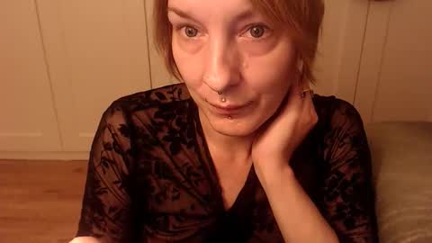 Ifk Donkeys online show from November 2025 04:58:02 PM