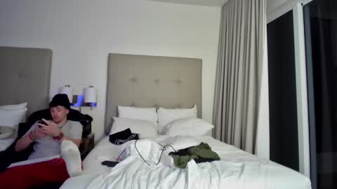 Snapshot of igetherwetter chatting on December 2024 11:02:01 AM Amiri Roue online show from December 2024 11:02:01 AM