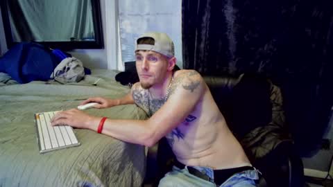 Snapshot of igetherwetter chatting on January 2025 01:22:02 PM Amiri Roue online show from January 2025 01:22:02 PM