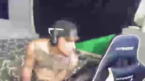 Snapshot of igetherwetter chatting on November 2025 11:59:02 PM Amiri Roue online show from November 2025 11:59:02 PM