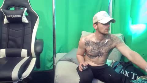 Snapshot of igetherwetter chatting on November 2025 02:54:01 PM Amiri Roue online show from November 2025 02:54:01 PM