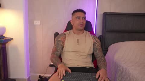 Igor scott online show from December 2025 07:42:01 PM