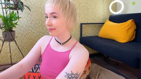 Snapshot of igotuscookies chatting on February 2025 10:07:02 AM Emmy help me reach 100 thumbs up online show from February 2025 10:07:02 AM