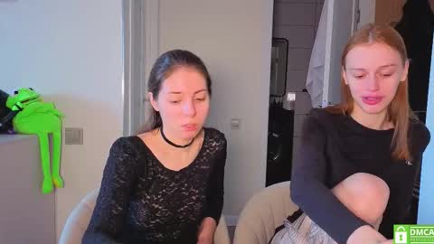 Julia and Mira online show from February 2026 10:11:02 AM