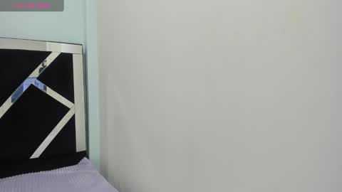 Isabella online show from October 2025 01:30:01 PM