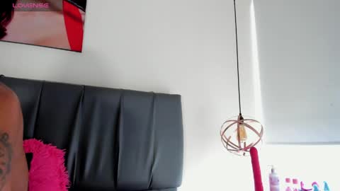 Isabella online show from June 2026 12:44:02 PM