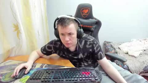 Snapshot of iliaskrislove chatting on November 2025 01:06:02 AM iliaskris online show from November 2025 01:06:02 AM