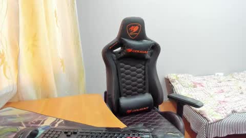 Snapshot of iliaskrislove chatting on November 2025 08:36:01 AM iliaskris online show from November 2025 08:36:01 AM